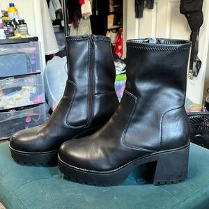 Woman’s platform leather boots size 8